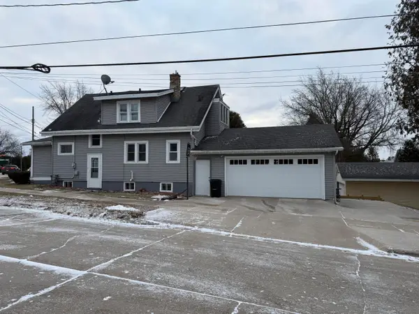 2324 Forest Ave, Two Rivers, WI 54241