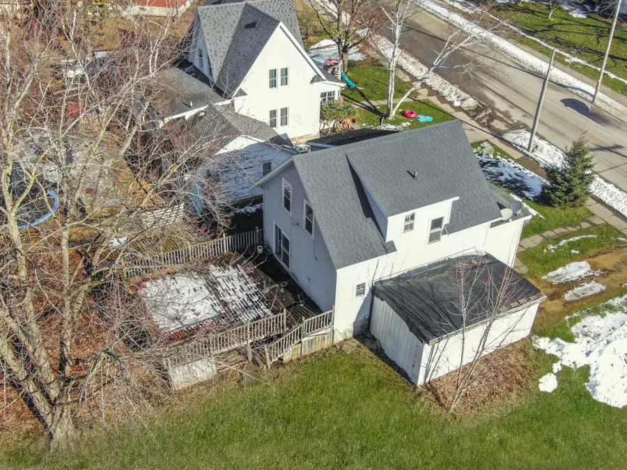 809 Ontario Ave, Cashton, WI 54619 - Image #2