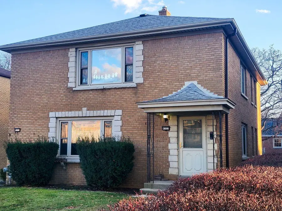 9323 W Wisconsin Ave, Milwaukee, WI 53226 - Image #2