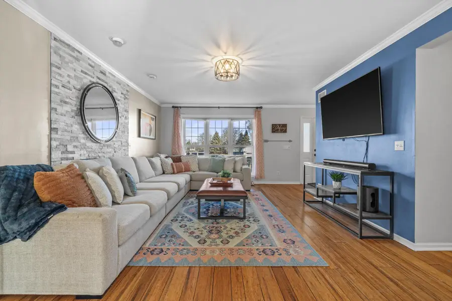 8615 Broadway Dr, Sturtevant, WI 53177 - Image #2