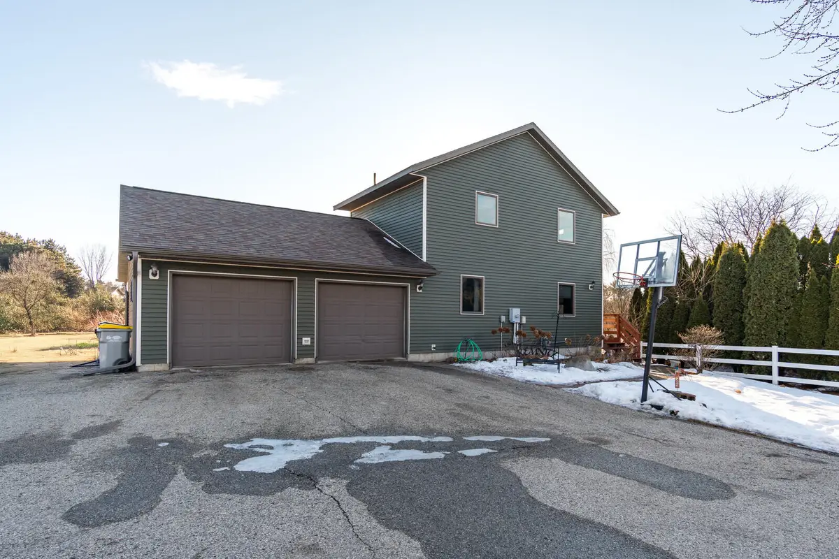 N13687 Arabian Ln, Trempealeau, WI 54661 - Image #1