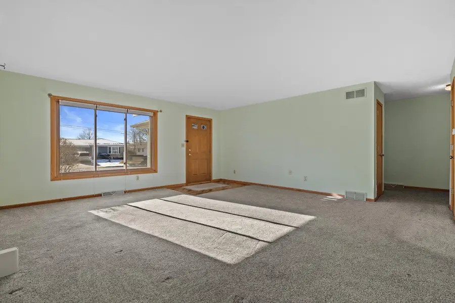 816 16th Ave, Union Grove, WI 53182 - Image #3