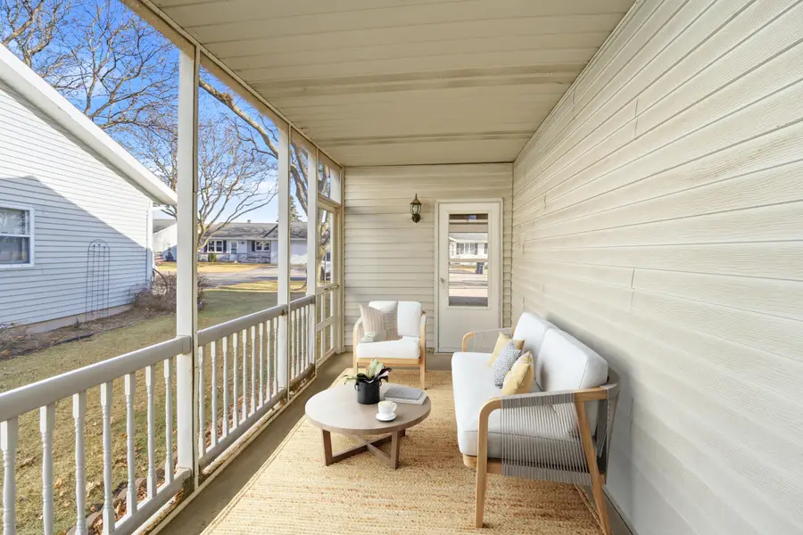 637 E Scott St, Fond Du Lac, WI 54935 - Image #2