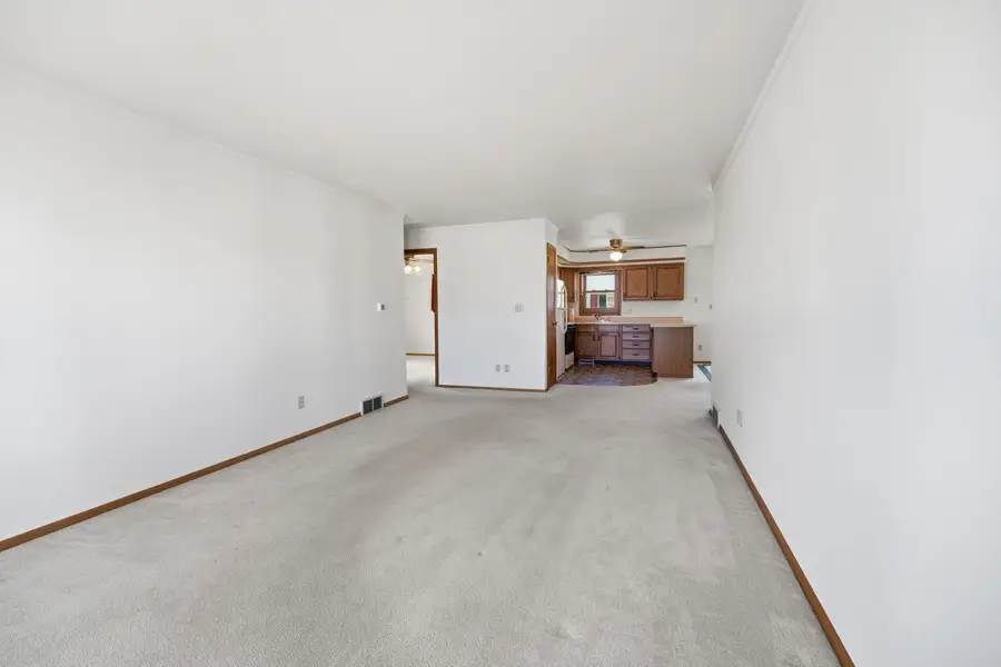 637 E Scott St, Fond Du Lac, WI 54935 - Image #3