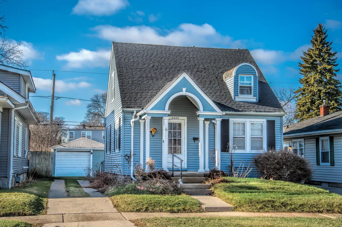 2604 Hayes Ave, Racine, WI 53405 - Image #1