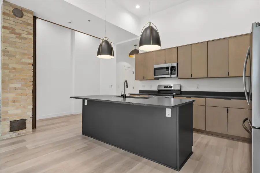 308 Oak St, Slinger, WI 53086 - #3