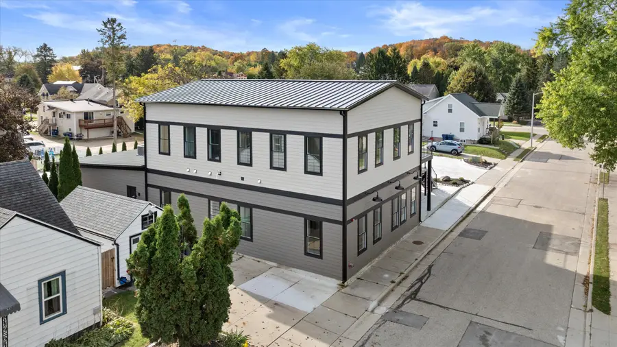308 Oak St, Slinger, WI 53086 - Image #2