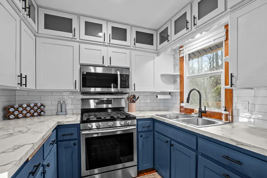 W6285 Harbor Lights Cir, Lyndon, WI 53011 - Image #2