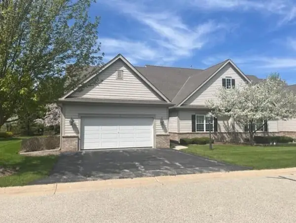 1793 Cedar Ridge Dr, Slinger, WI 53086