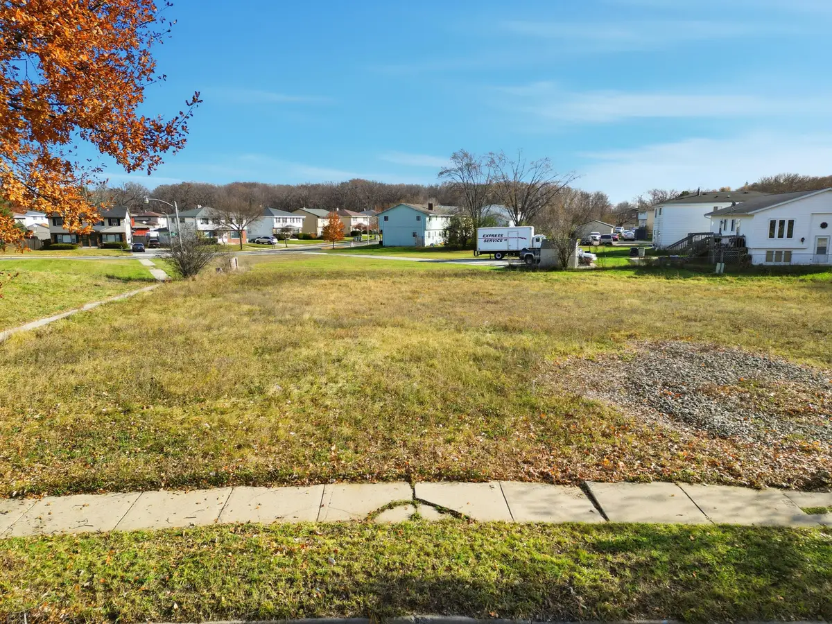 9416 W Allyn St, Milwaukee, WI 53224 - Image #1