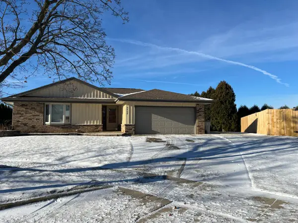 5775 S 24th St, Milwaukee, WI 53221