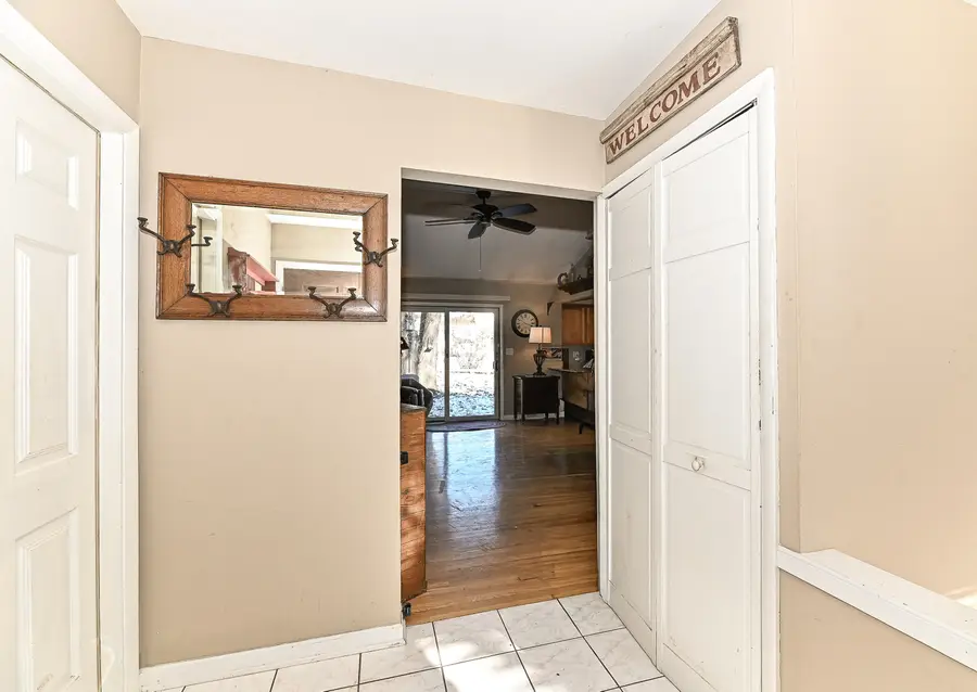 2710 Lander Ln, Waukesha, WI 53188 - Image #3