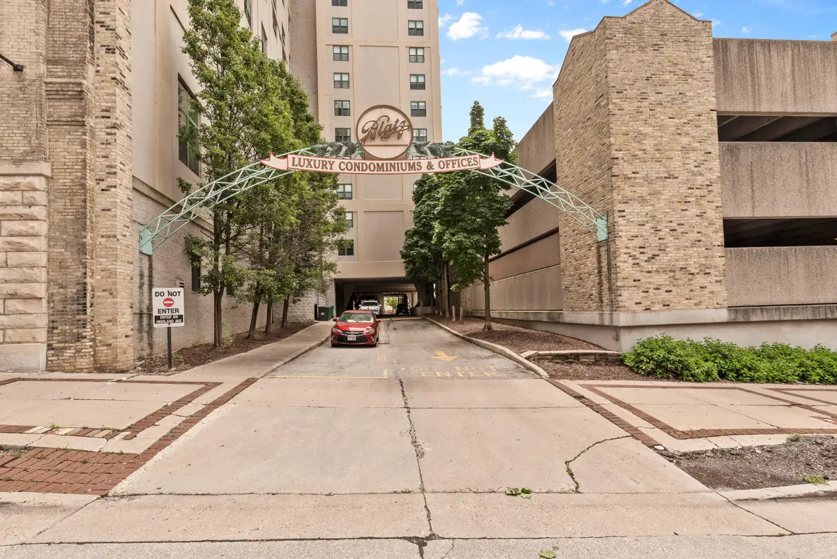 270 E Highland Ave, Milwaukee, WI 53202 - Image #1