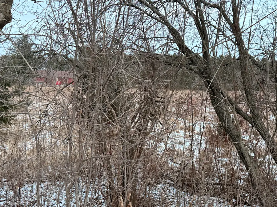 970 Mill Pond Rd, Dousman, WI 53118 - Image #2
