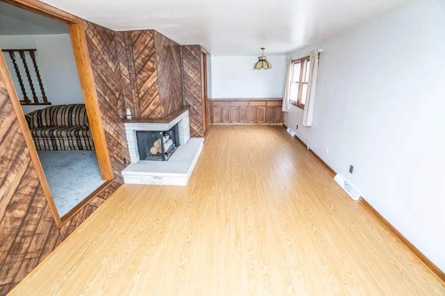 325 W Dodge St, Port Washington, WI 53074 - Image #3