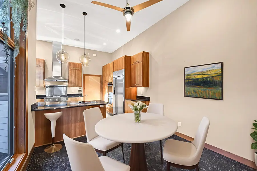 7513 W Tuckaway Pines Cir, Franklin, WI 53132 - Image #3