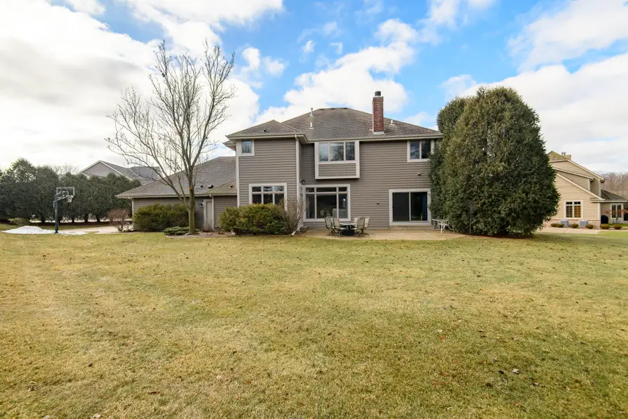 18840 Saratoga Ct, Brookfield, WI 53045 - Image #2