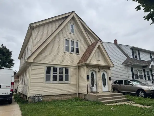 4049 N Elmhurst Rd, Milwaukee, WI 53216 - Image #2