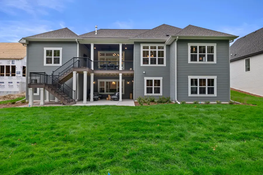 N66W21333 Sagebrush Dr, Menomonee Falls, WI 53046 - Image #2