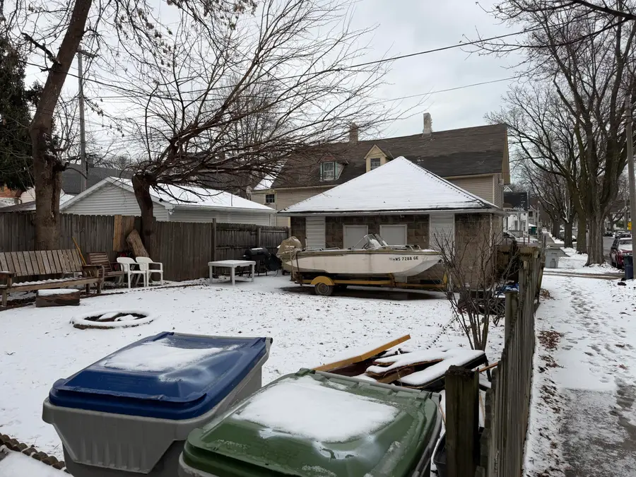 1036 S 20th St, Milwaukee, WI 53204 - Image #3