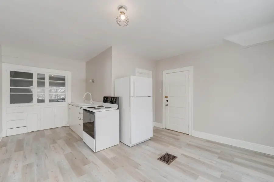 3807 E Edgerton Ave, Cudahy, WI 53110 - Image #3