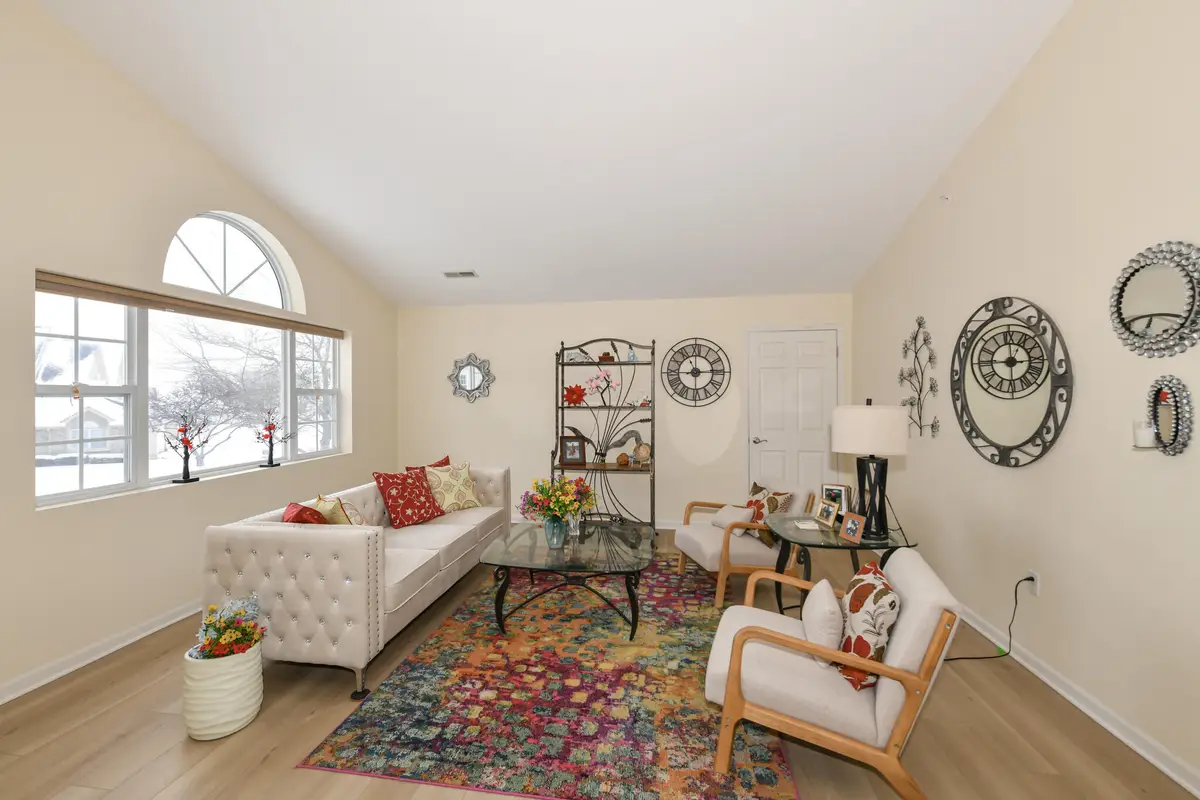 9128 W Elm Ct, Franklin, WI 53132 - Image #1