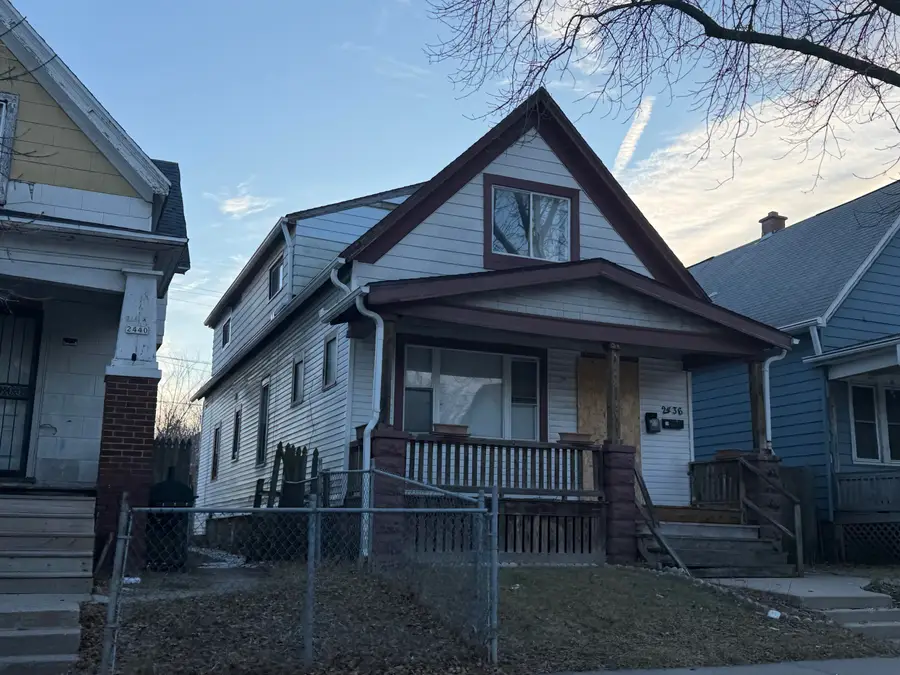 2436 N 16th St, Milwaukee, WI 53206 - #2