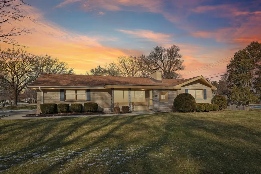 10322 W Concordia Ave, Wauwatosa, WI 53222 - Image #2