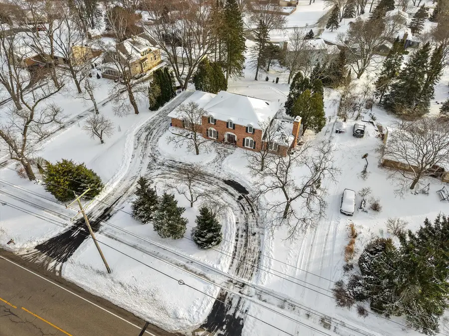 15165 W Burleigh Rd, Brookfield, WI 53005 - Image #3