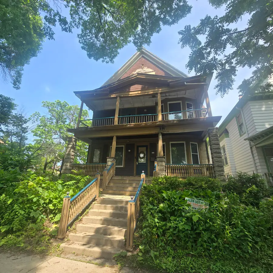 930 N 34th St, Milwaukee, WI 53208 - #3
