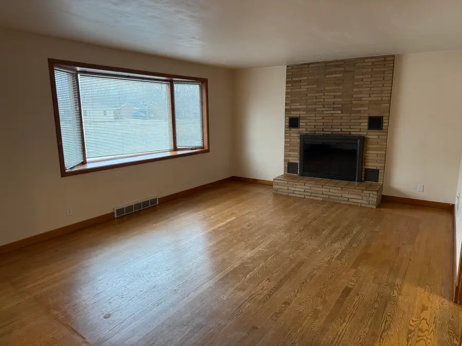 3502 Parkway Blvd, Two Rivers, WI 54241 - Image #3