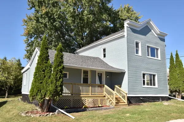 N5415 Park Ave, Fredonia, WI 53021