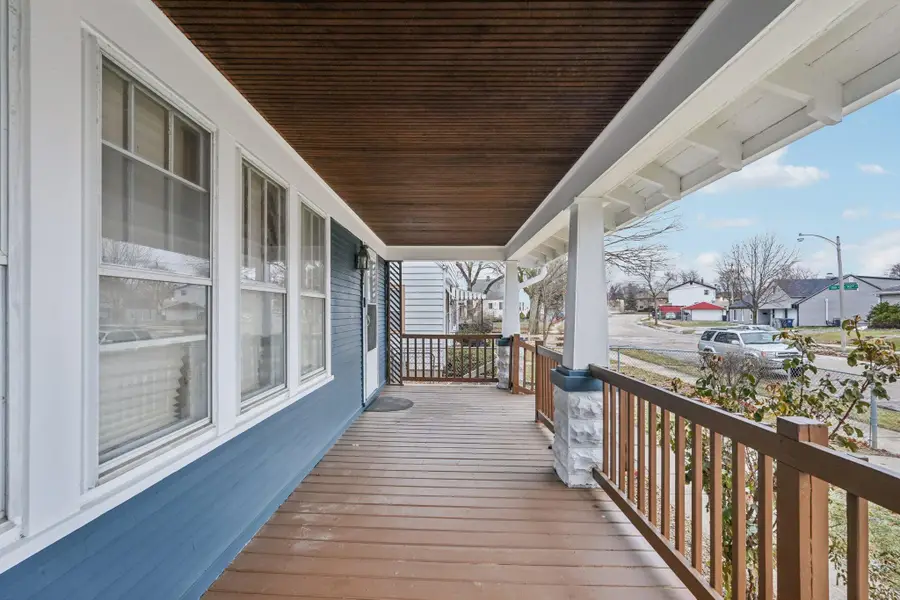 9208 W Swan Cir, Milwaukee, WI 53225 - Image #3