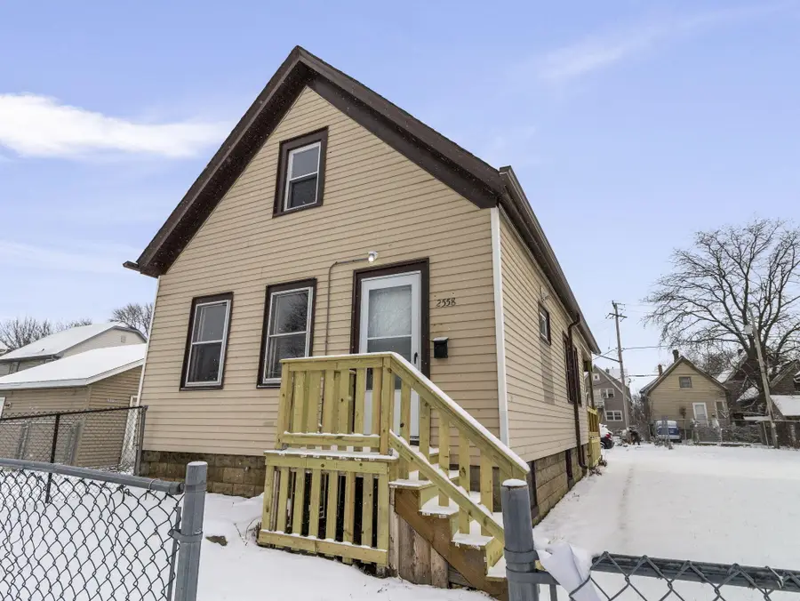 2558 N 24th St, Milwaukee, WI 53206 - Image #2