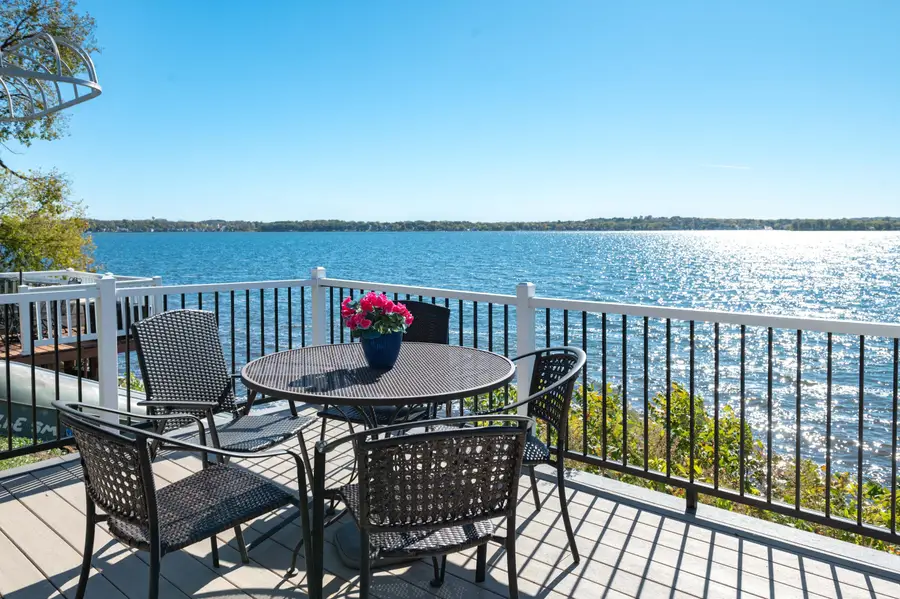 N39W27485 Hillside Grove Rd, Pewaukee, WI 53072 - Image #3