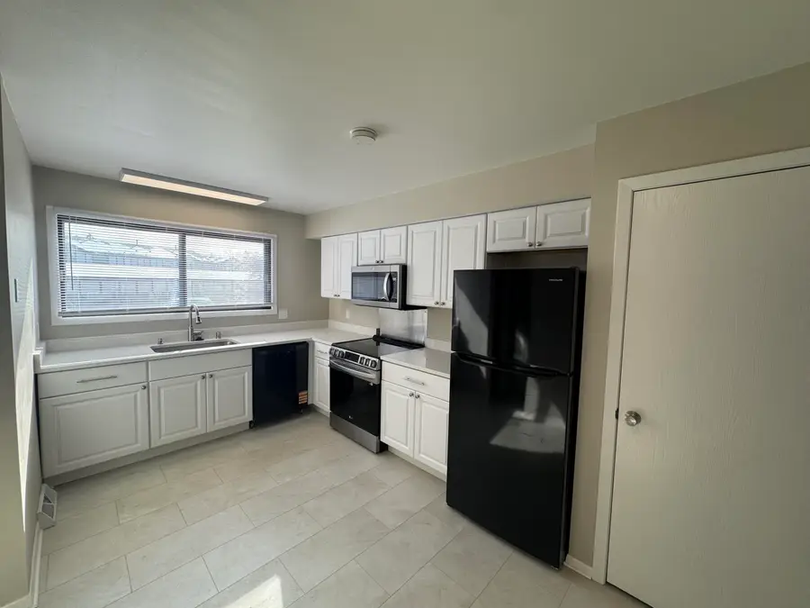 5742 Cambridge Cir, Mount Pleasant, WI 53406 - Image #2