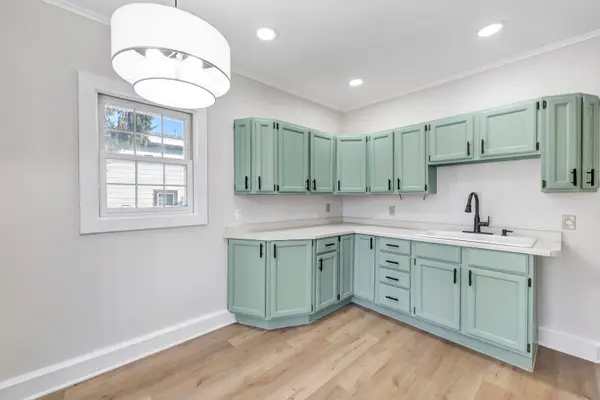 1306 New York Ave, Manitowoc, WI 54220