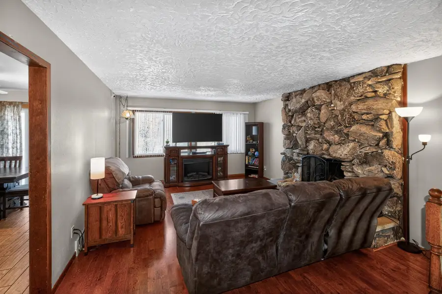 S65W25030 Verta Vista Dr, Vernon, WI 53189 - Image #2