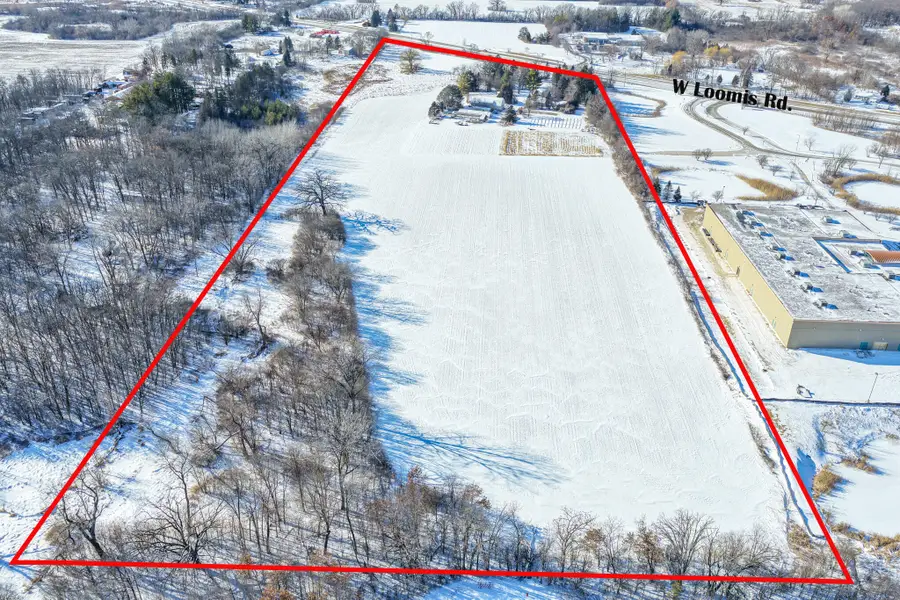 10525 W Loomis Rd, Franklin, WI 53132 - Image #2