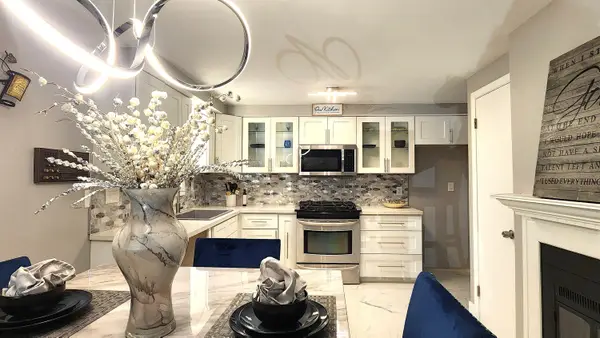 13975 Lisbon Rd W, Brookfield, WI 53005