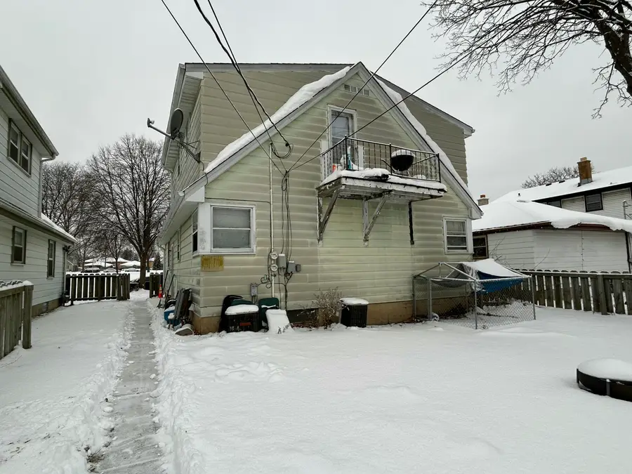 5666 N 97th St, Milwaukee, WI 53225 - Image #2