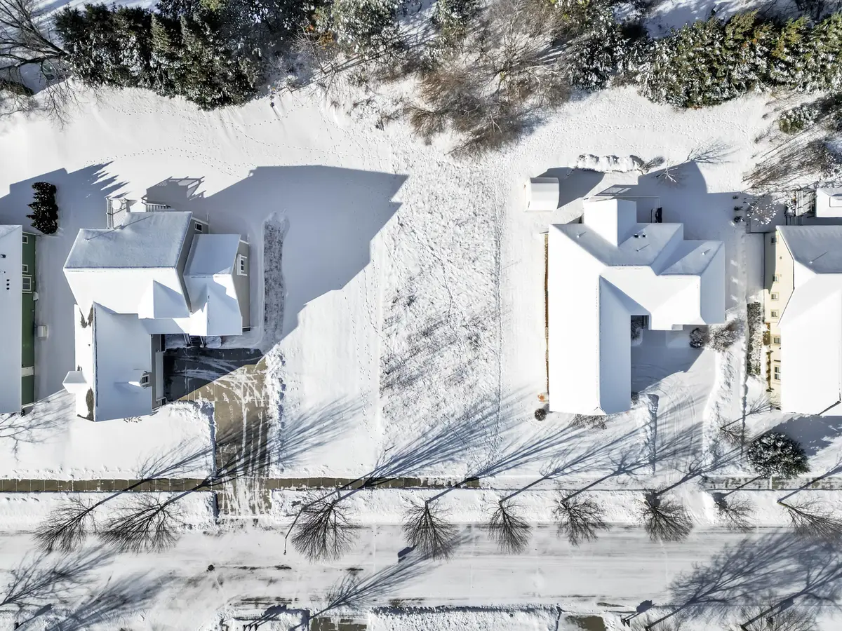 1503 Red Oak Dr, Hartford, WI 53027 - Image #1