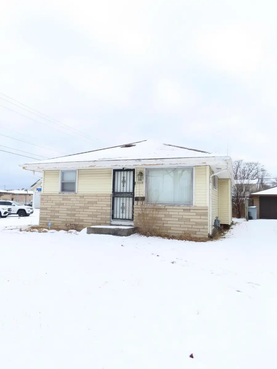 5625 N 92nd St, Milwaukee, WI 53225 - Image #2