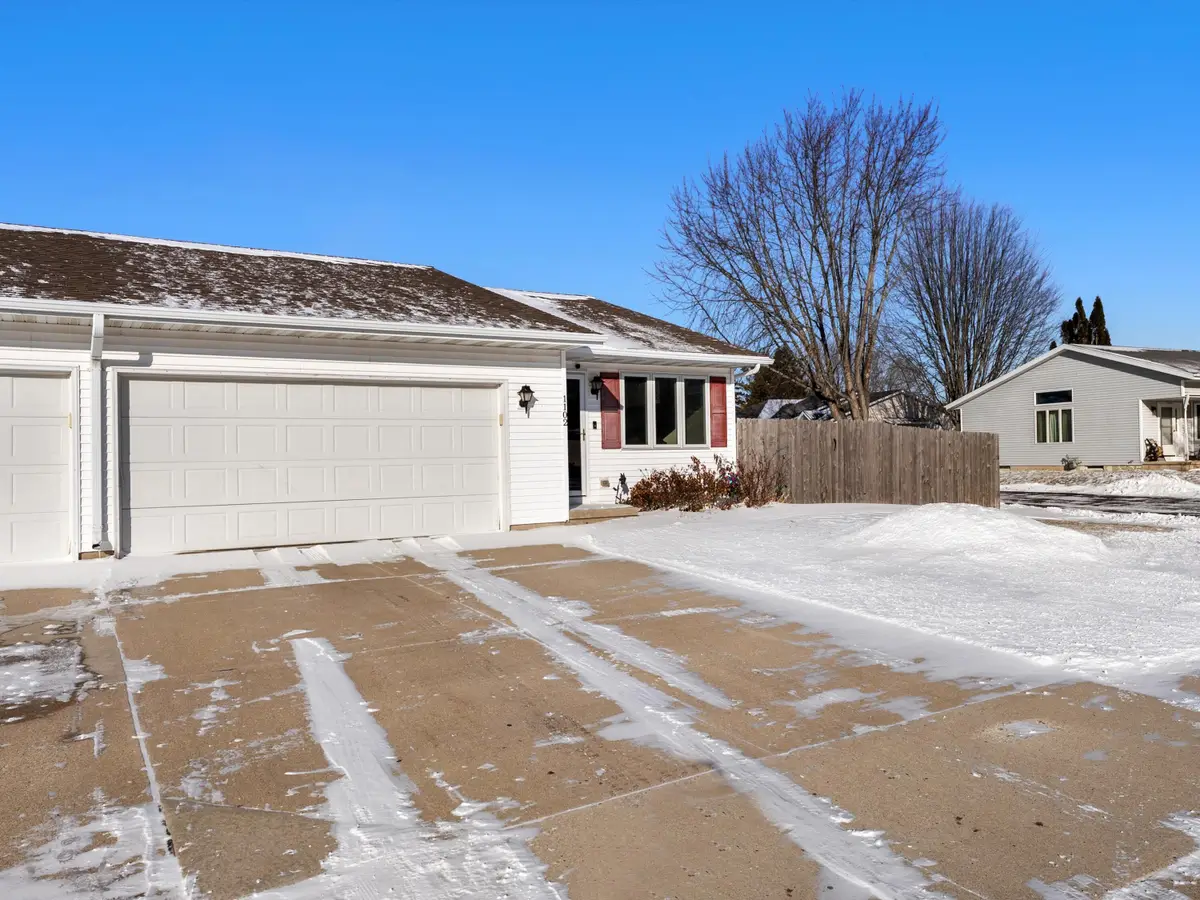 1102 E Cedar Ave, Manitowoc, WI 54220 - Image #1