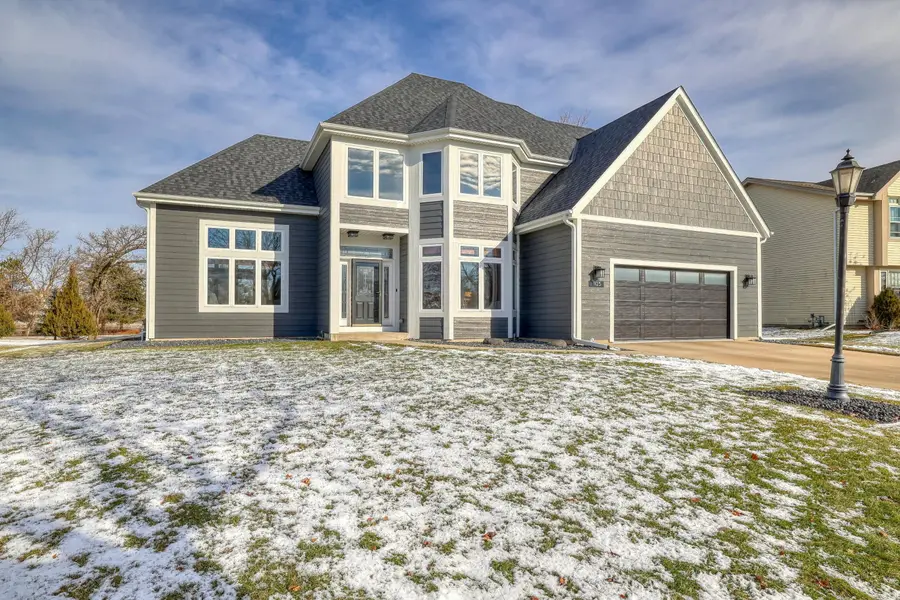 1125 Carlee Ann Ln, Pewaukee, WI 53072 - #3