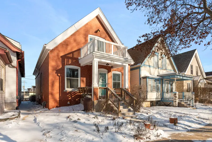 1926 E Bennett Ave, Milwaukee, WI 53207 - Image #2