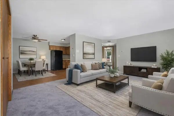 N114W16680 Crown Dr, Germantown, WI 53022