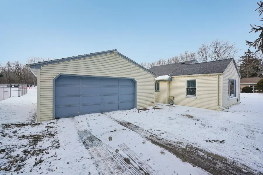 9114 29th Ave, Pleasant Prairie, WI 53143 - Image #2
