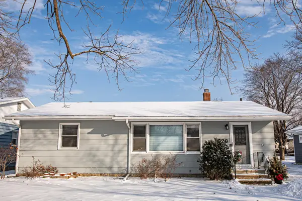 626 12th St E, Winona, MN 55987