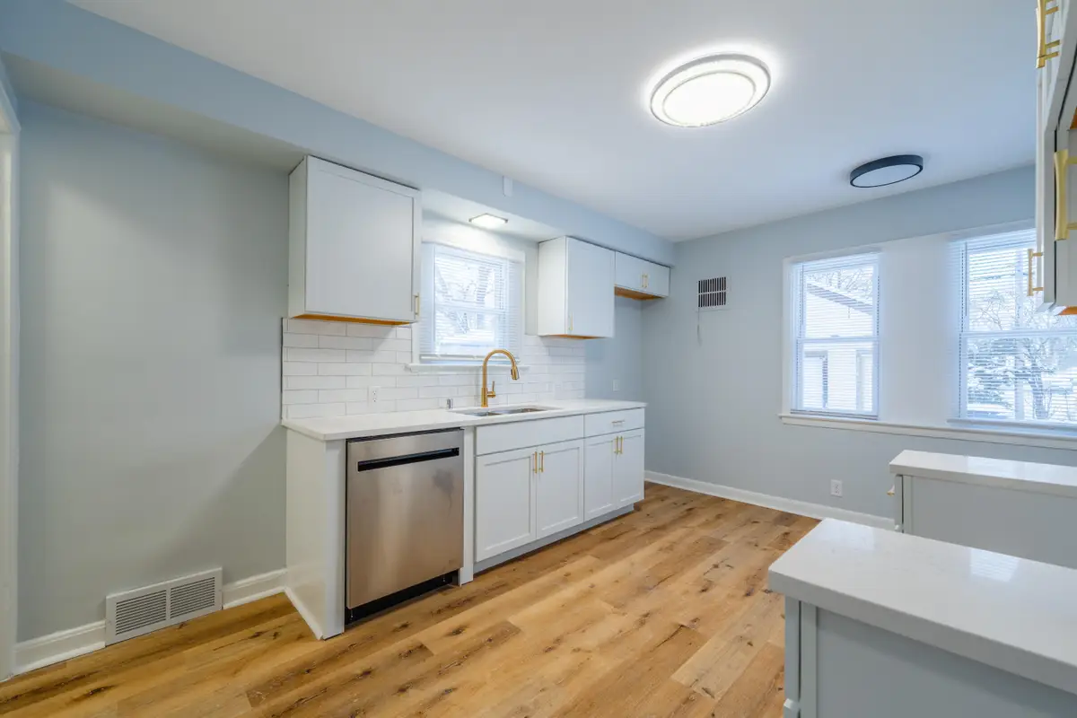 5657 N 40th St, Milwaukee, WI 53209 - Image #1